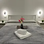 Lb House