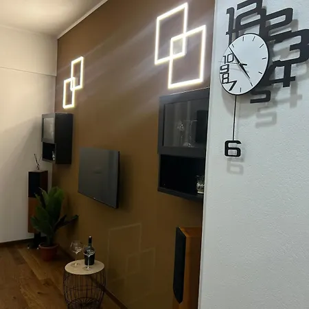 Lb House راباللو