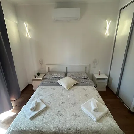 Lb House راباللو